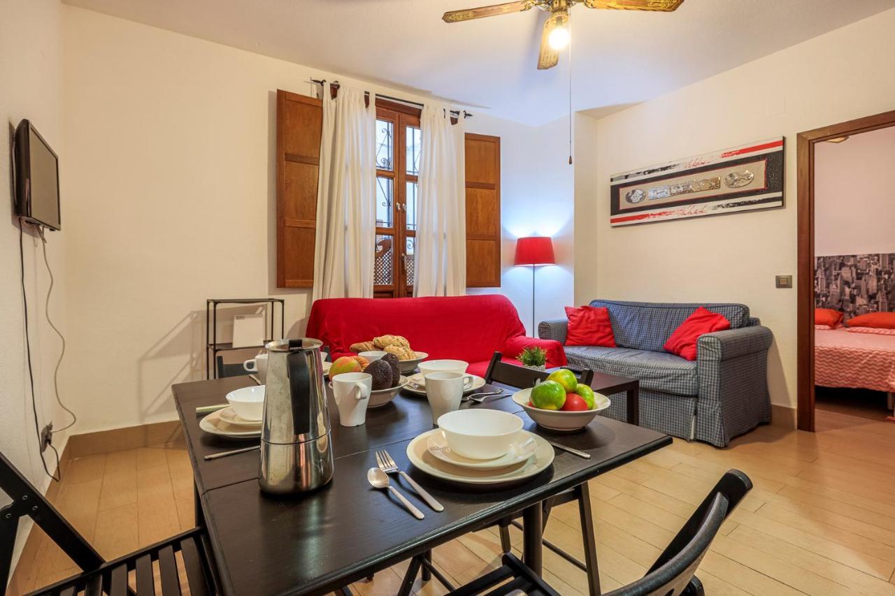 Apartamento Susona - Oasis de paz en barrio Santa Cruz Sevilla Exterior foto